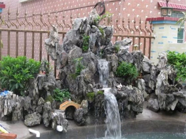 假山制作團隊1.jpg